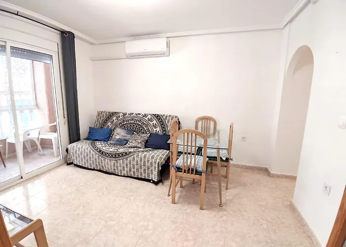 Modern Apartment 3Mins Walk To Playa Del Cura Beach